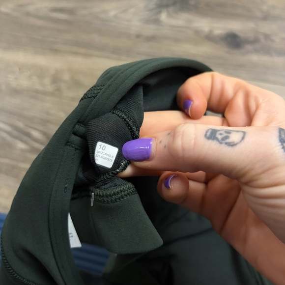 NWT Lululemon Flow Y Bra *Nulu A-C Cup (Rainforest Green) Size 10 - Picture 3 of 7